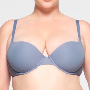 NWT Skims Women’s Fits Everybody T-Shirt Bra in Color Slate - size 36DDD.